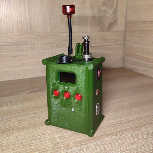 Детектор OWL 1 Обнаружение FPV -DRONES на частоте 5,3 ГГц - 5,9 ГГц, Bluetooth, интеграция с HRB, + монитор 4'3 дюйма для вывода видео, + монтаж на ветровом стекле 11789309 фото