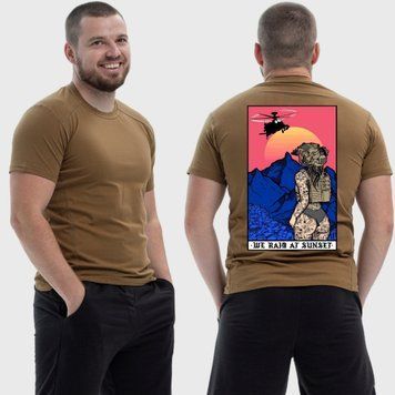 Чоловіча тактична футболка з принтом Sunset Goons дівчина рейд на заході сонця гелікоптер, Койот 4071815 фото