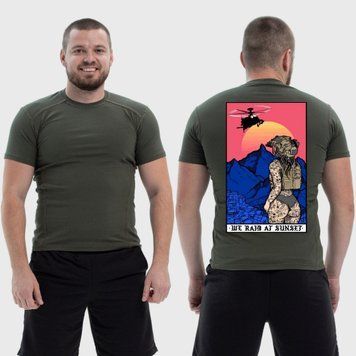 Чоловіча тактична футболка з принтом Sunset Goons дівчина рейд на заході сонця гелікоптер, Хакі 4071813 фото